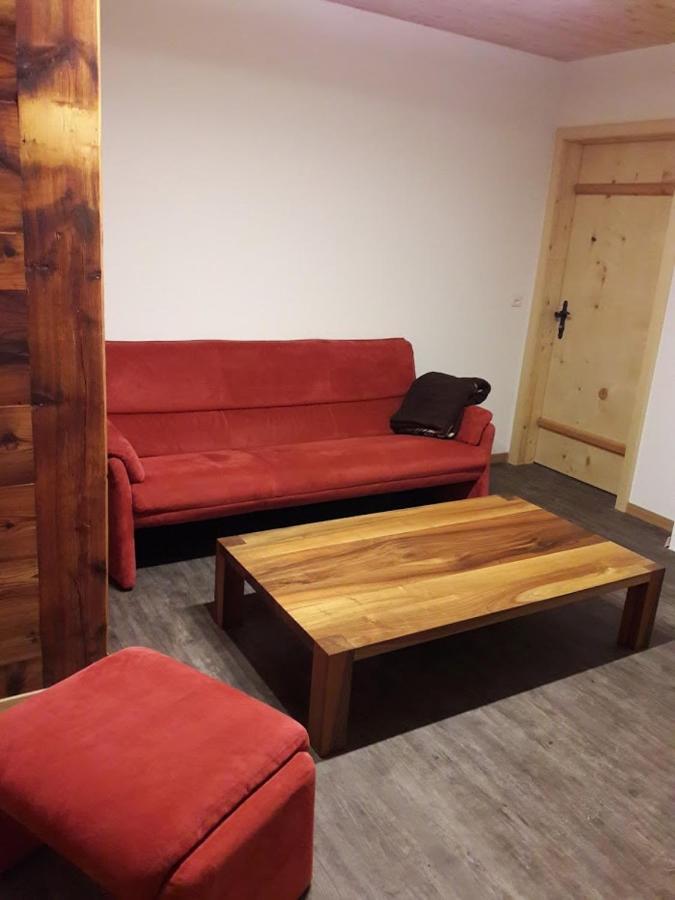 Bed and Breakfast Ferien In Der Bergwelt Von Adelboden Exterior foto