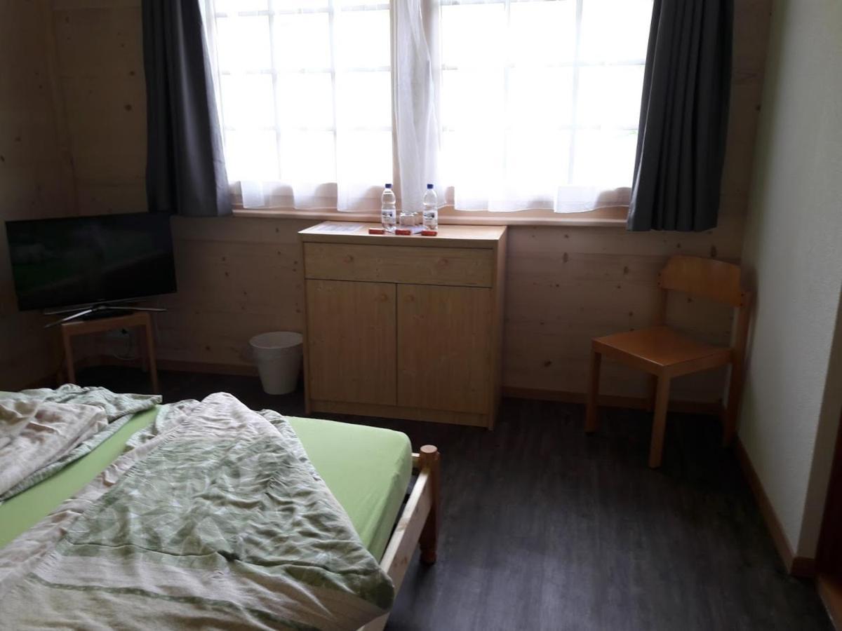 Bed and Breakfast Ferien In Der Bergwelt Von Adelboden Exterior foto